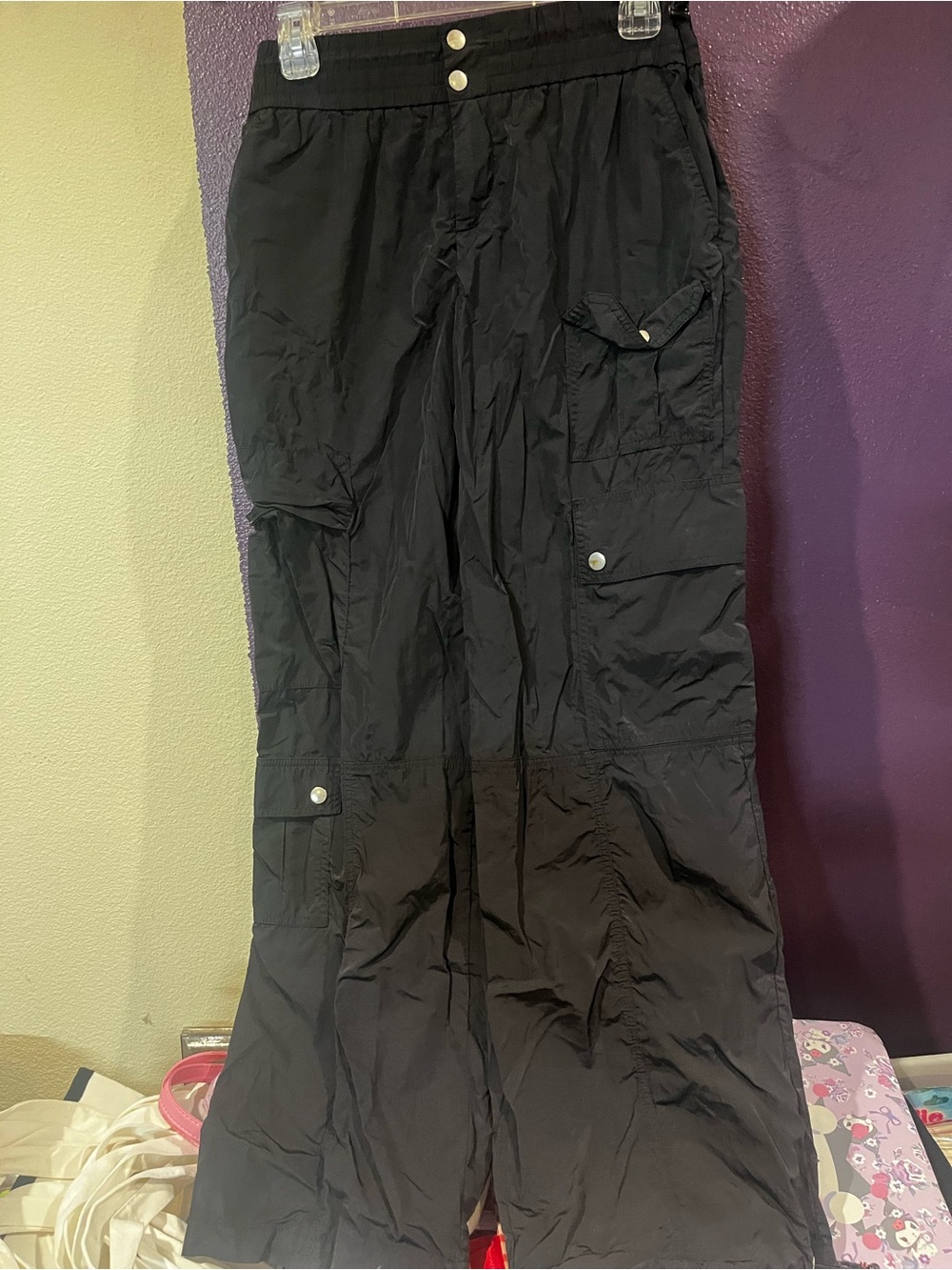 BDG Black Straight-Leg Cargo Pants with Snap Pockets 38